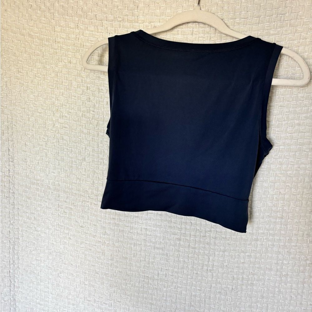 Workout Top✨ - Picture 3 of 5
